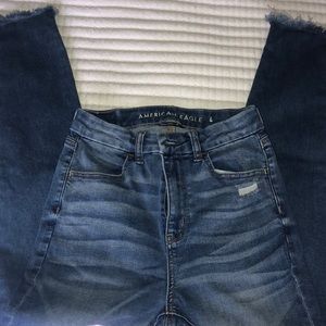 AMERICAN EAGLE curvy stretch denim. Size 4.